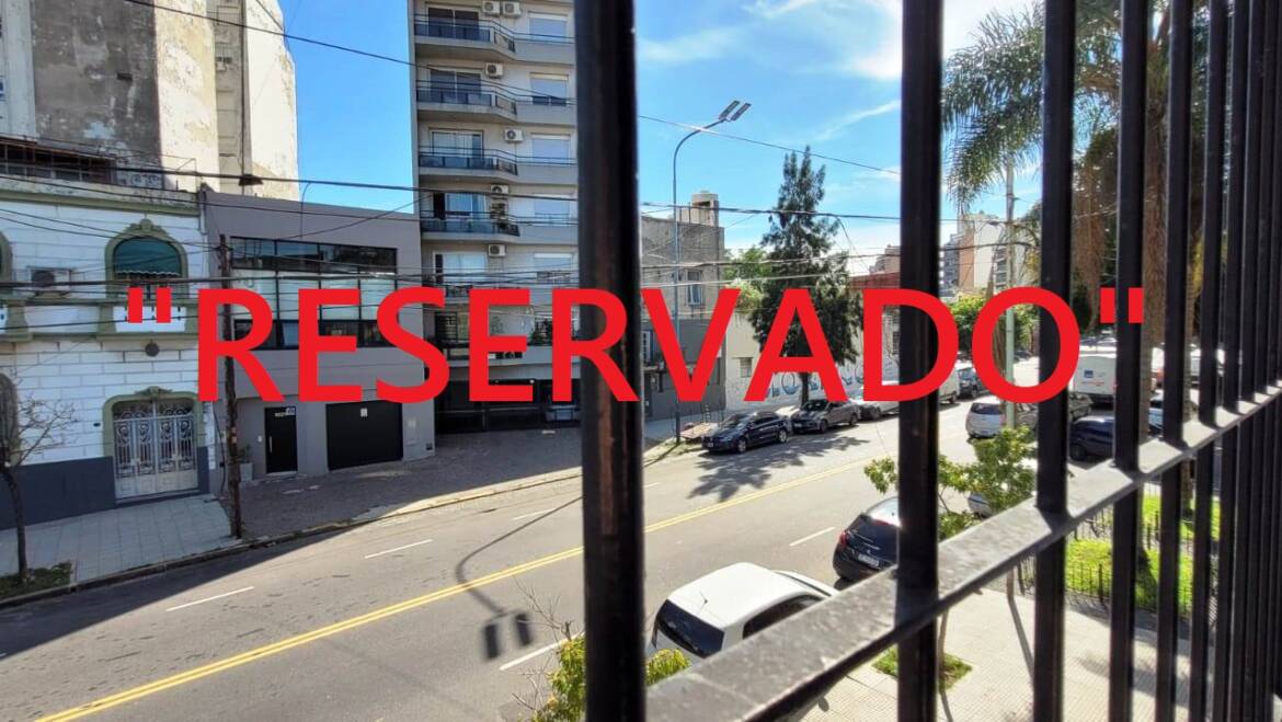Av. Castañares 1000