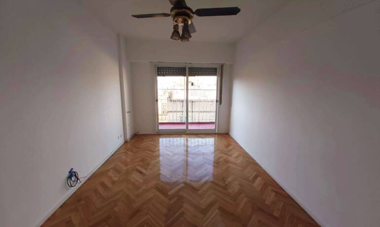 Emilio Mitre 1200